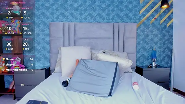 NiiaMoore – Naživo XXX chat