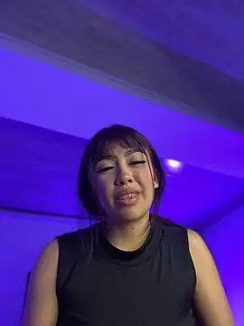 kira_ec – Naživo XXX chat