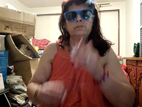 Samantha_Squirt@xh élő XXX-chatje