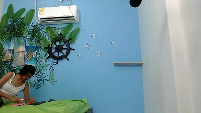 skinnyverus18 – Naživo XXX chat