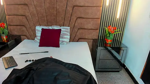Lara_Seduce – Naživo XXX chat
