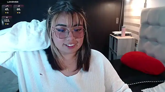 Chat XXX Live yini_angel