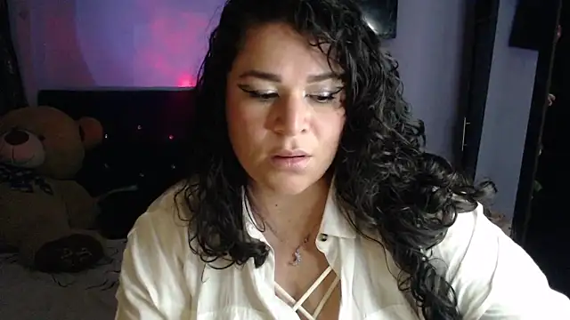 Chat XXX Live ANGELIQUE_KLANE