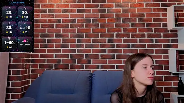 MyrtaMcclaney Live XXX-Chat