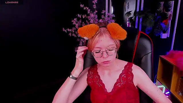Chat XXX en directo de FoxxyyPolly