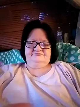 Bayou_Woman68 élő chatszobája