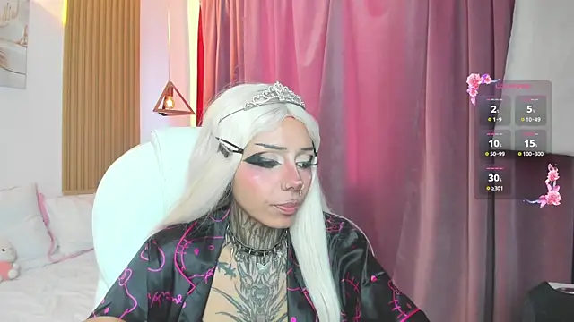 KoraRousee Chat XXX in diretta
