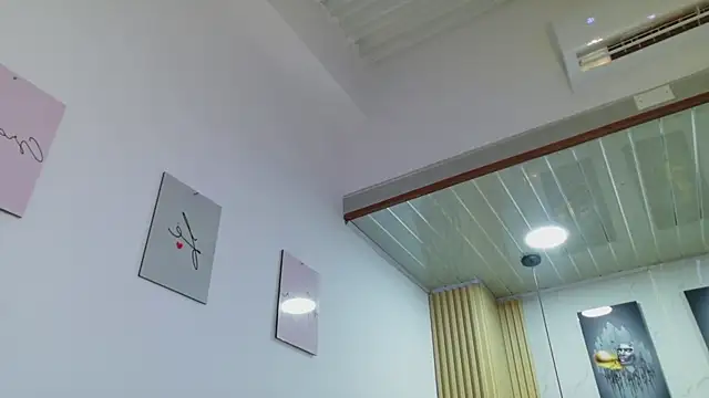 دردشة MySugarmoomy الجنسية المباشرة