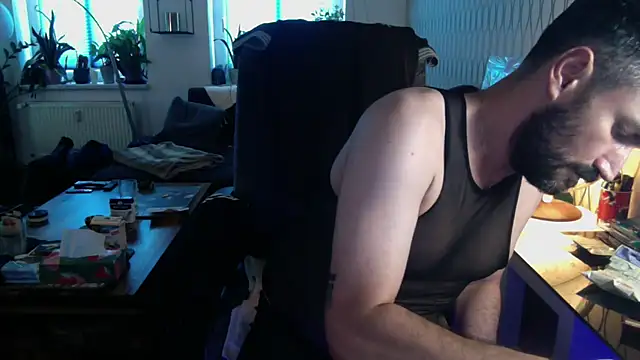 tomz0819 élő XXX-chatje