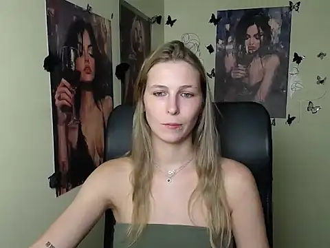 StrangerGi: онлайн-секс-чат