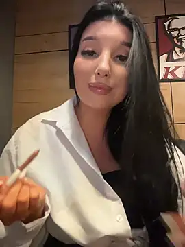 Tisha_Busty: онлайн-секс-чат