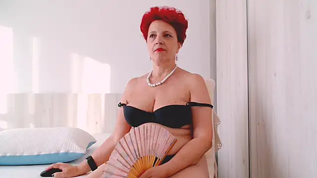 MilfSupreme: онлайн-секс-чат