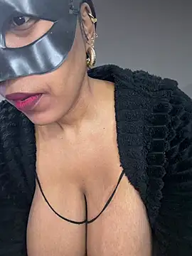Masked_SexyMelons: онлайн-секс-чат