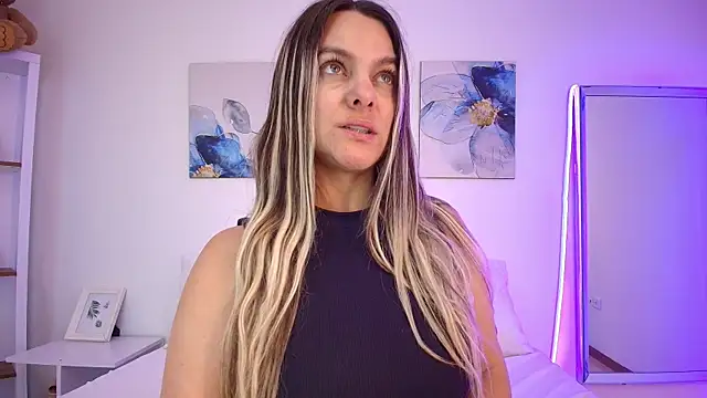 Isabella_Harley: онлайн-секс-чат