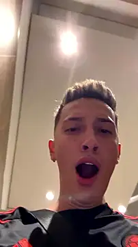 Thiago_Jones1 Adlı Modelin Web Kamerası Şovu