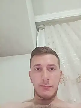 Pitoncukkk Adlı Modelin Web Kamerası Şovu