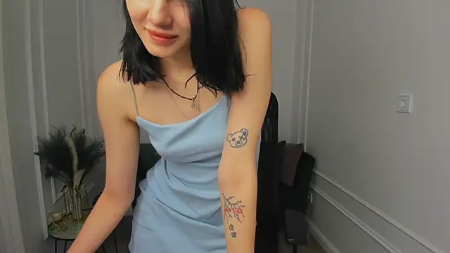 AlicePertim XXX чат на живо