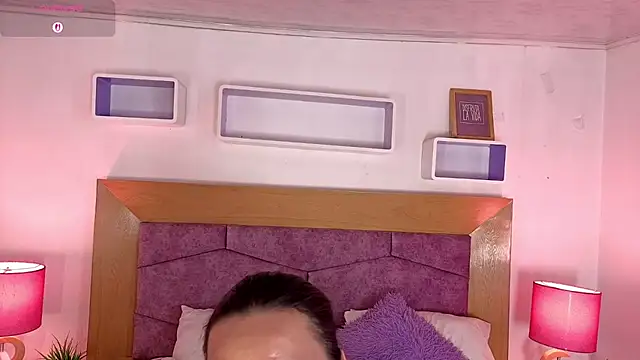 BigBoobsAstrid 라이브 XXX 채팅