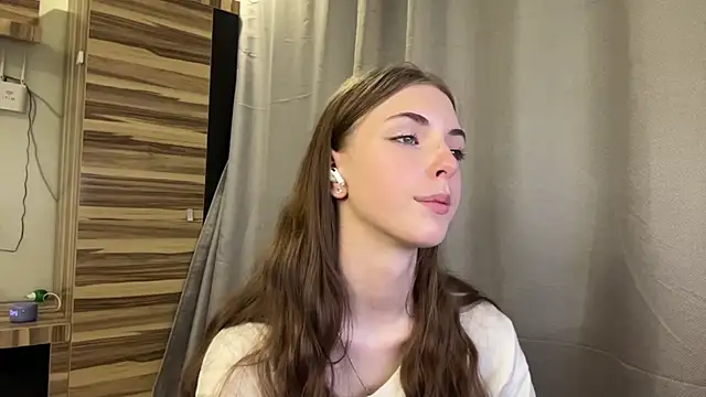 Clara_kitty – live chatrum