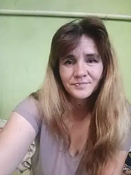 Pokój czatu na żywo – SannyMILF