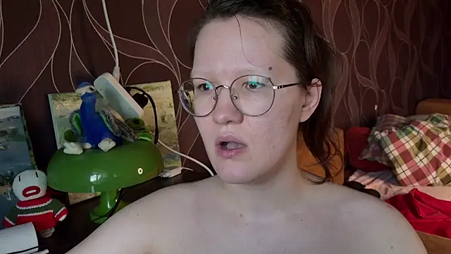 hairyMira's Live Chat Room
