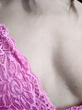 Živá chatovací místnost Kiritika_1
