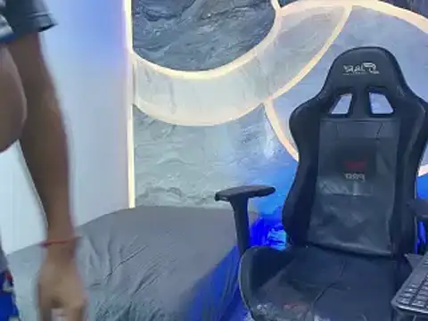 Benjamin_Alam Show di sesso, in cam, in diretta