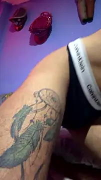 naho_loven Live-seksikameraesitys