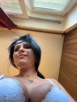 Hotmomcheckk_ 실시간 채팅방