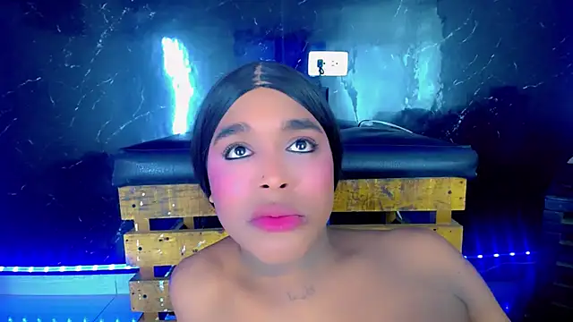 SaramyBigcock Chat Room in diretta