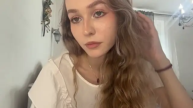 ShyandSkinnyAlicen Live-seksikameraesitys
