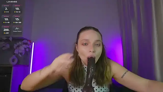 violla_sinzz's Live Chat Room