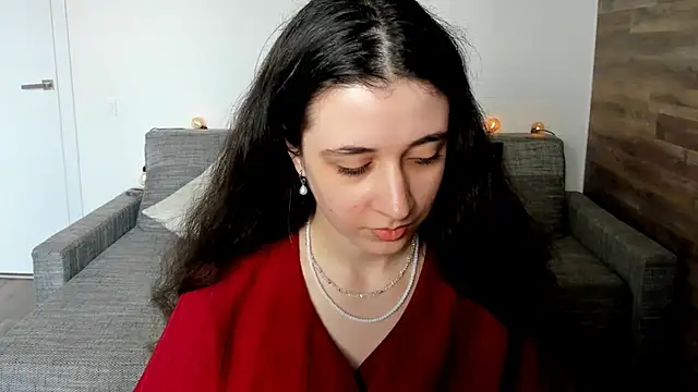 Lisa_witty – Naživo chatovacia miestnosť