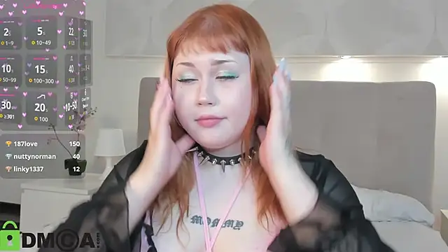 Roxy_Moor's Live Chat Room