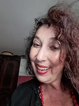חדר צ'אט בשידור חי של GypsyEsmeralda