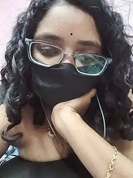 PallaviRathoreLive Adlı Modelin Canlı Seks Kamerası Şovu