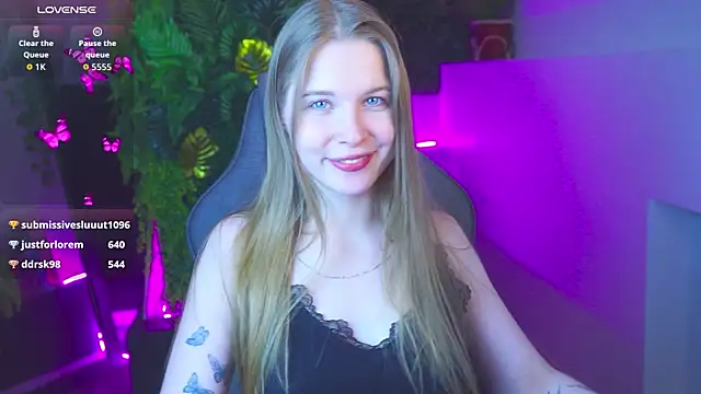 CuteMousee's Live Chat Room