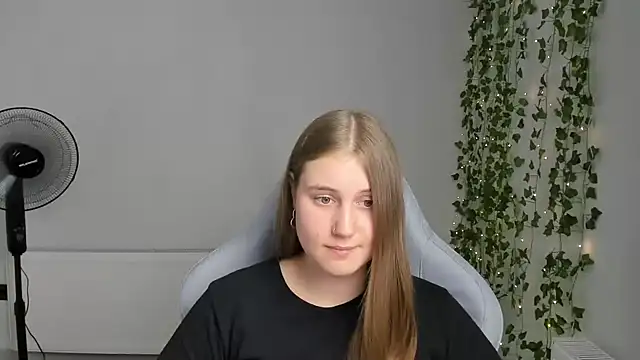 ViolaSecret's Live Chat Room