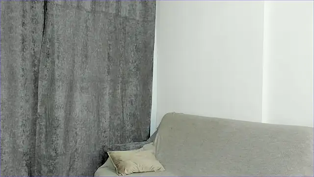 PiedadTweddle's Live Chat Room