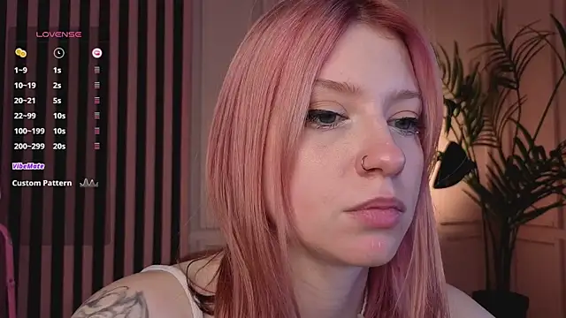arielabradberry's Live Chat Room