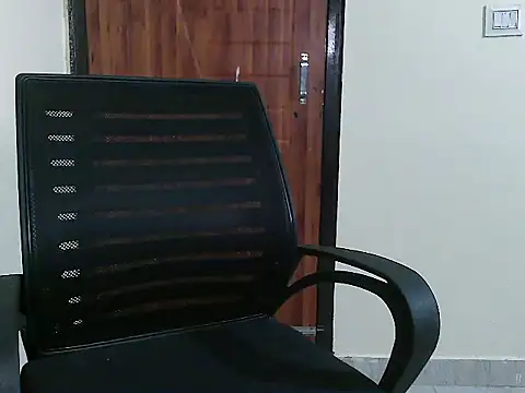 ur_sassypriya's Live Chat Room