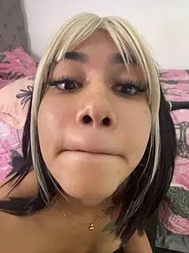 Pamela23x's Live Chat Room