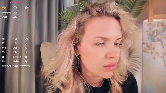 Chat soba uživo modela SilentHowl