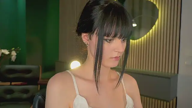 Michelle_Rain's Live Chat Room