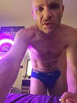 FrankieFuckMeXX Adlı Modelin Canlı Seks Kamerası  Şovu