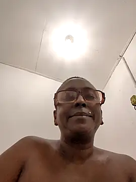 mamakarma1403's Live Chat Room