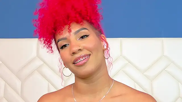 RubyRossel's Live Chat Room