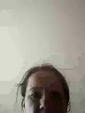 חדר צ'אט בשידור חי של Ewa98