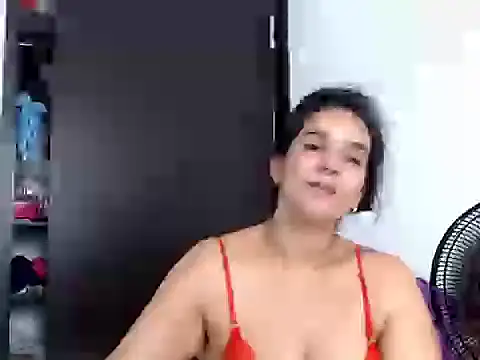 tezza_smith Adlı Modelin Canlı Sohbet Odası