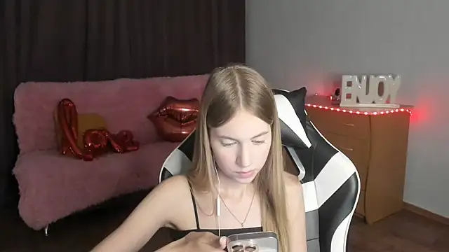 ModelPi Live chatroom